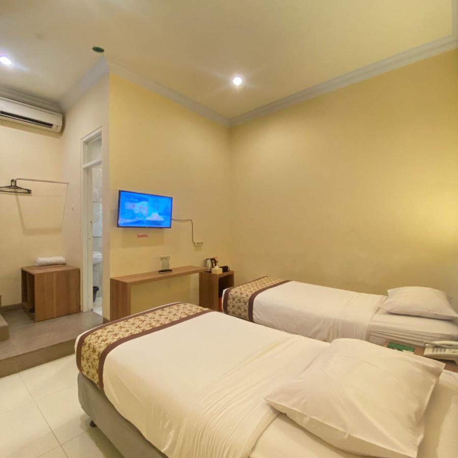 Riverstone Hotel & Cottage Batu (East Java) Exterior foto