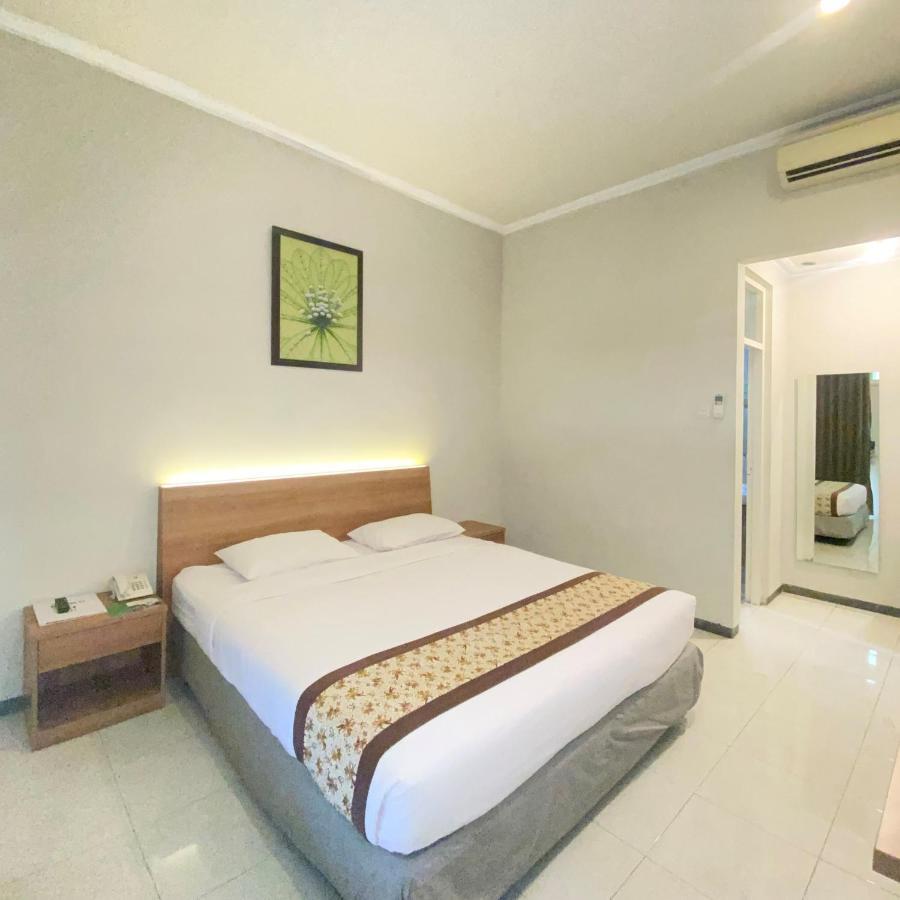 Riverstone Hotel & Cottage Batu (East Java) Exterior foto
