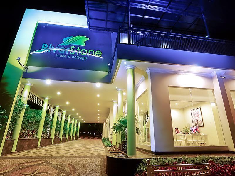 Riverstone Hotel & Cottage Batu (East Java) Exterior foto