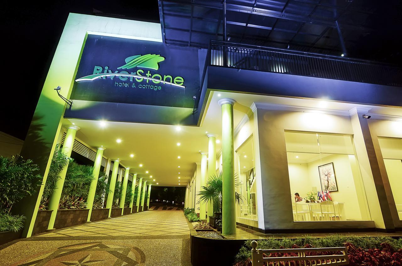 Riverstone Hotel & Cottage Batu (East Java) Exterior foto